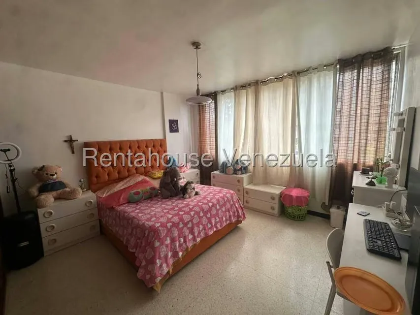 Apartamento (1 Nivel) en Venta en San Bernardino, Distrito Metropolitano - 20