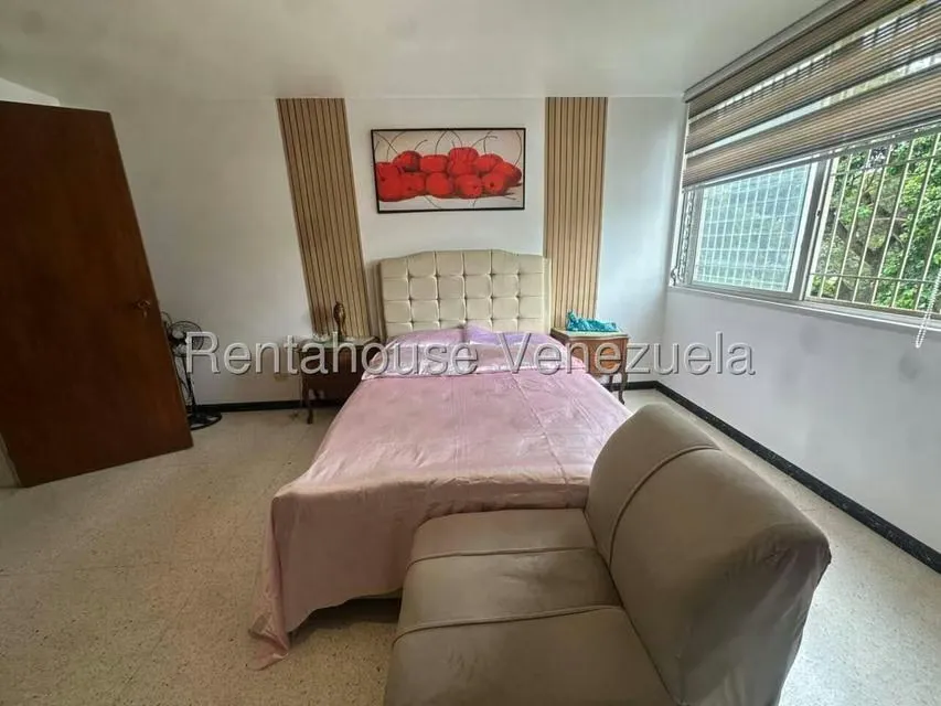 Apartamento (1 Nivel) en Venta en San Bernardino, Distrito Metropolitano - 24