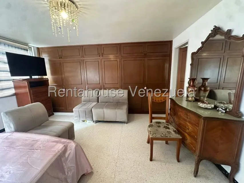 Apartamento (1 Nivel) en Venta en San Bernardino, Distrito Metropolitano - 25