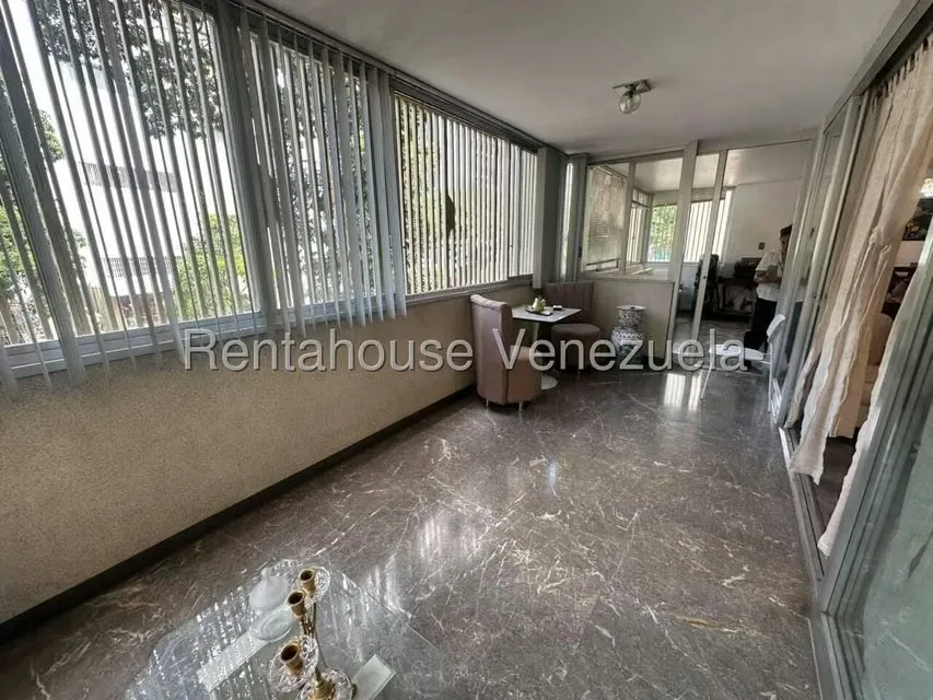 Apartamento (1 Nivel) en Venta en San Bernardino, Distrito Metropolitano - 5