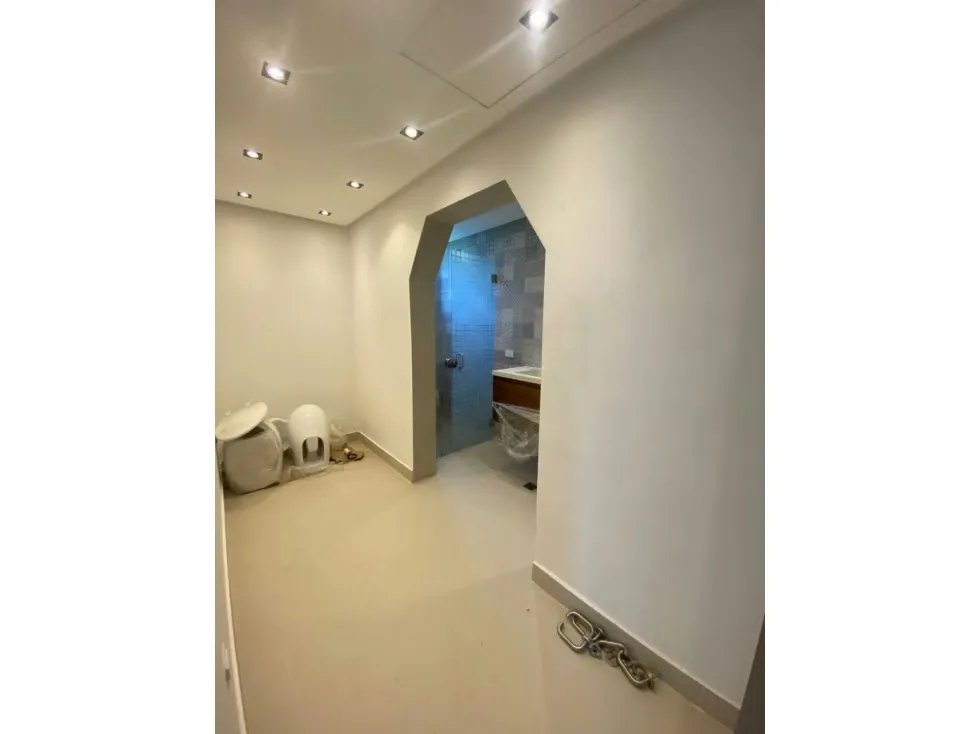 Local en venta o alquiler 310m², Calle Madrid - 4