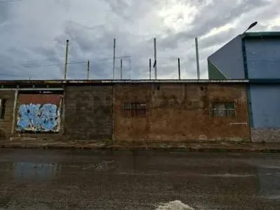 Local comercial más estructura de esquina - 3