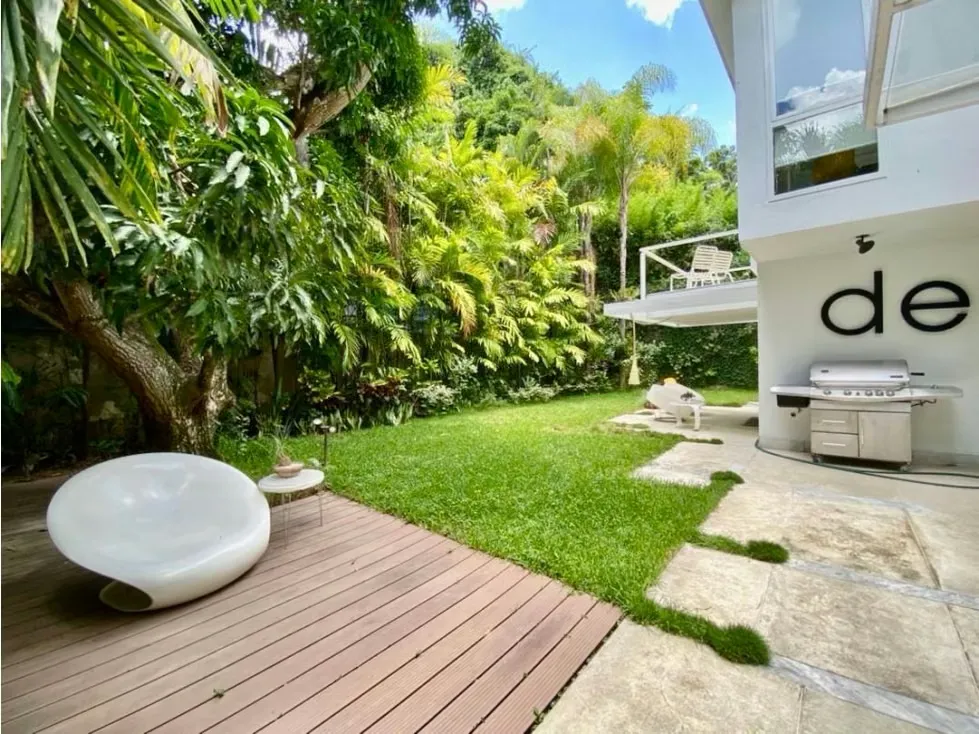 Se vende casa 529m2 5+s/8b/4p San Román