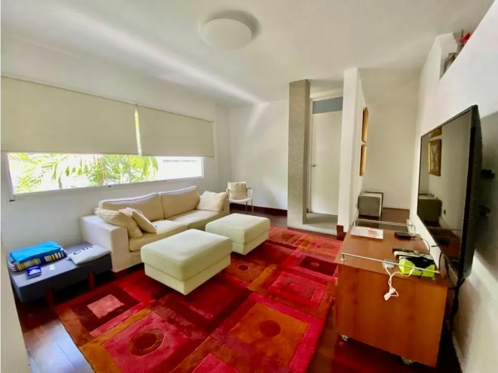 Se vende casa 529m2 5+s/8b/4p San Román - 94