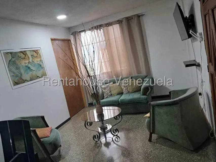 Apartamento (1 Nivel) en Venta en El Valle, Distrito Metropolitano - 5