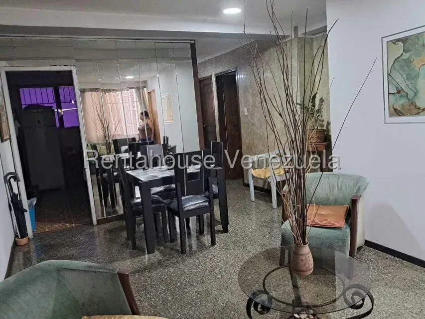 Apartamento (1 Nivel) en Venta en El Valle, Distrito Metropolitano - 6