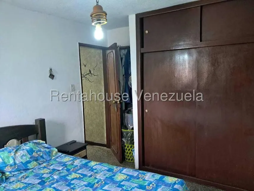 Apartamento (1 Nivel) en Venta en El Valle, Distrito Metropolitano - 9