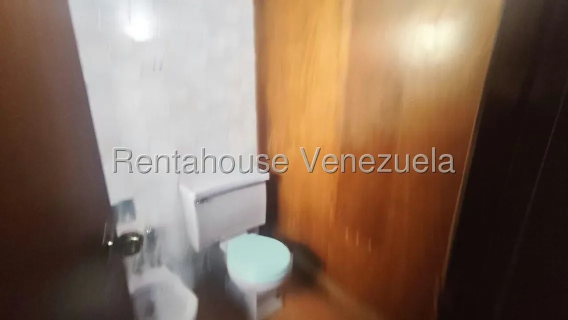Casa (1 Nivel) en Alquiler en El Marques, Distrito Metropolitano - 17