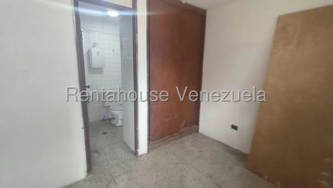 Casa (1 Nivel) en Alquiler en El Marques, Distrito Metropolitano - 22