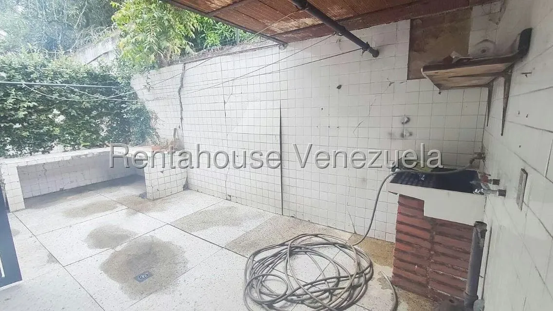 Casa (1 Nivel) en Alquiler en El Marques, Distrito Metropolitano - 23