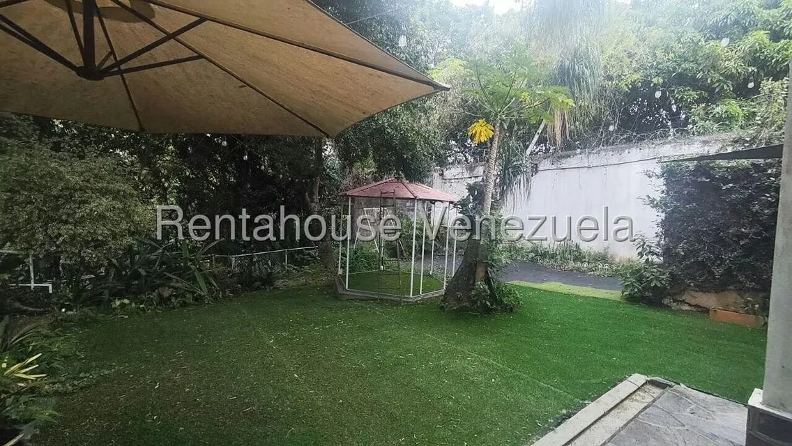 Casa (1 Nivel) en Alquiler en El Marques, Distrito Metropolitano - 25