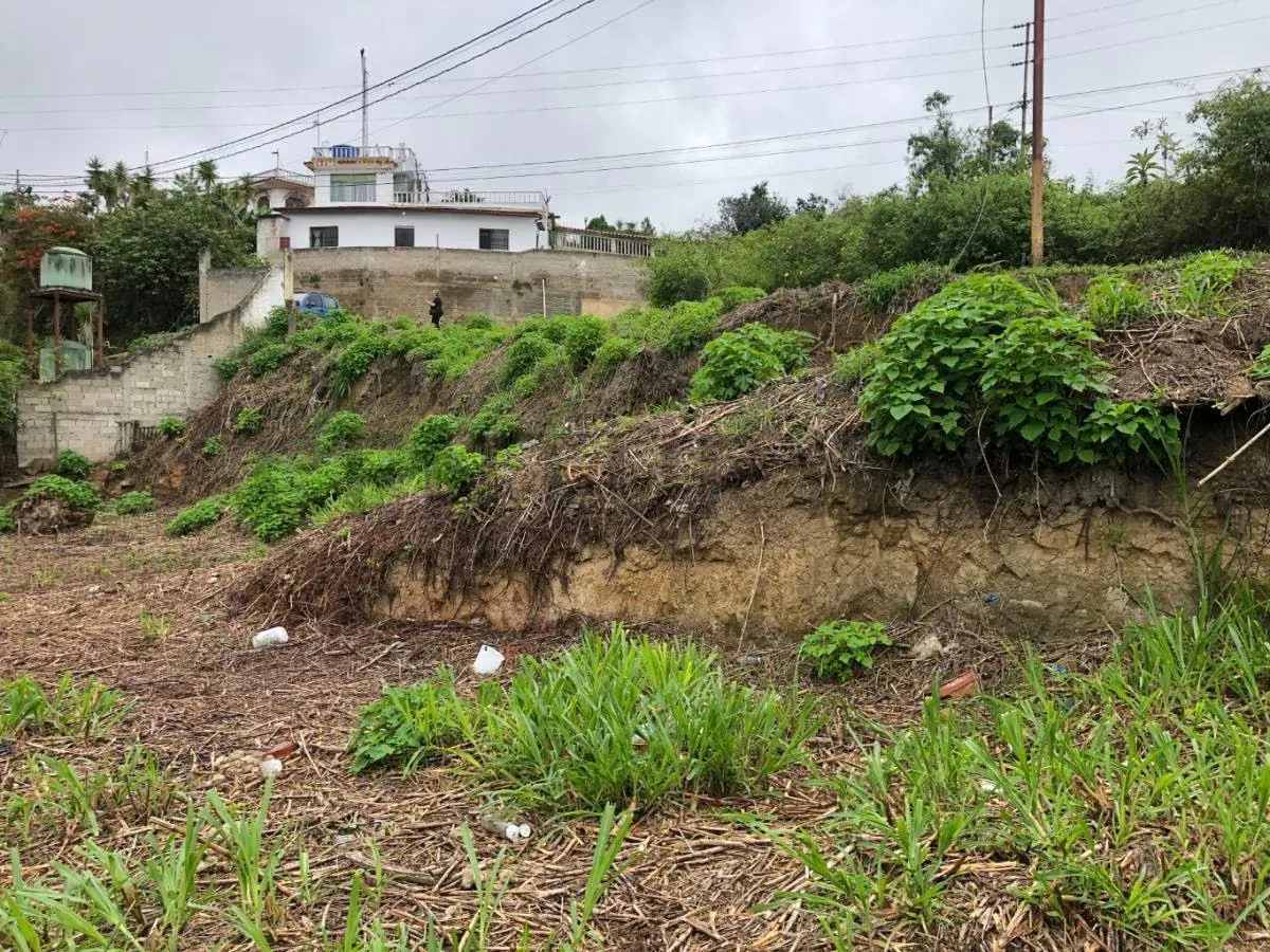 HA-TERRENO EN VENTA URB. Araguaney, en el Junquito 874 M2 - 3