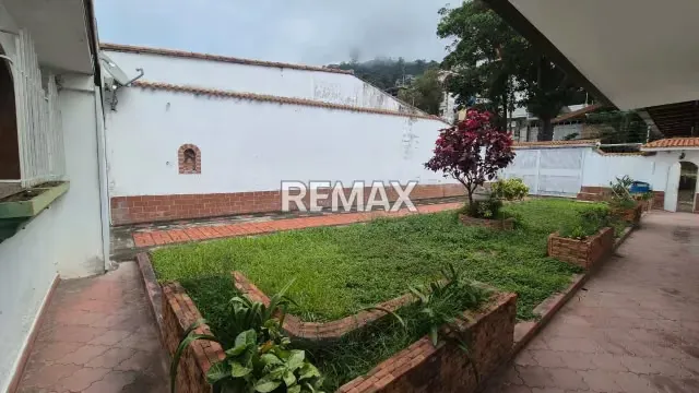 Casa en Venta en el Junquito Km 12. Precio de Oportunidad - 2