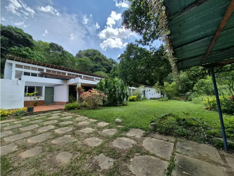 Vendo Fabulosa casa en calle cerrada 3.000m2Terreno Los Campitos 7241 - 4