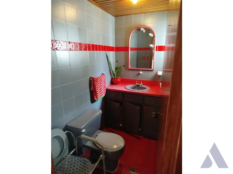 Vendo casa en calle cerrada 400m2 Macaracuay 2214 - 17