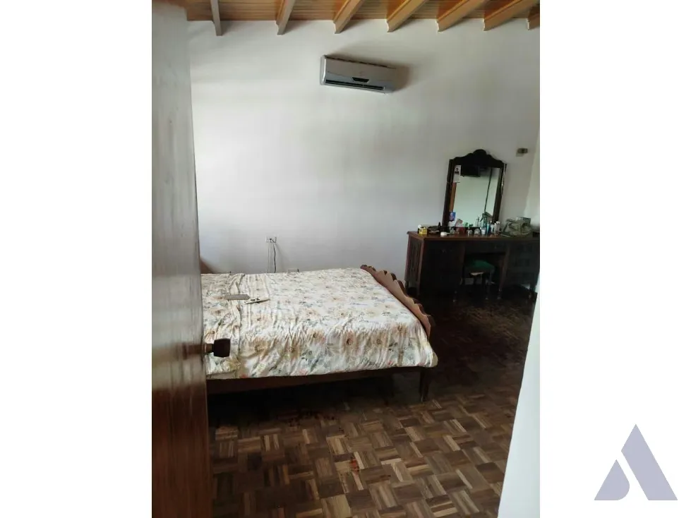 Vendo casa en calle cerrada 400m2 Macaracuay 2214 - 19