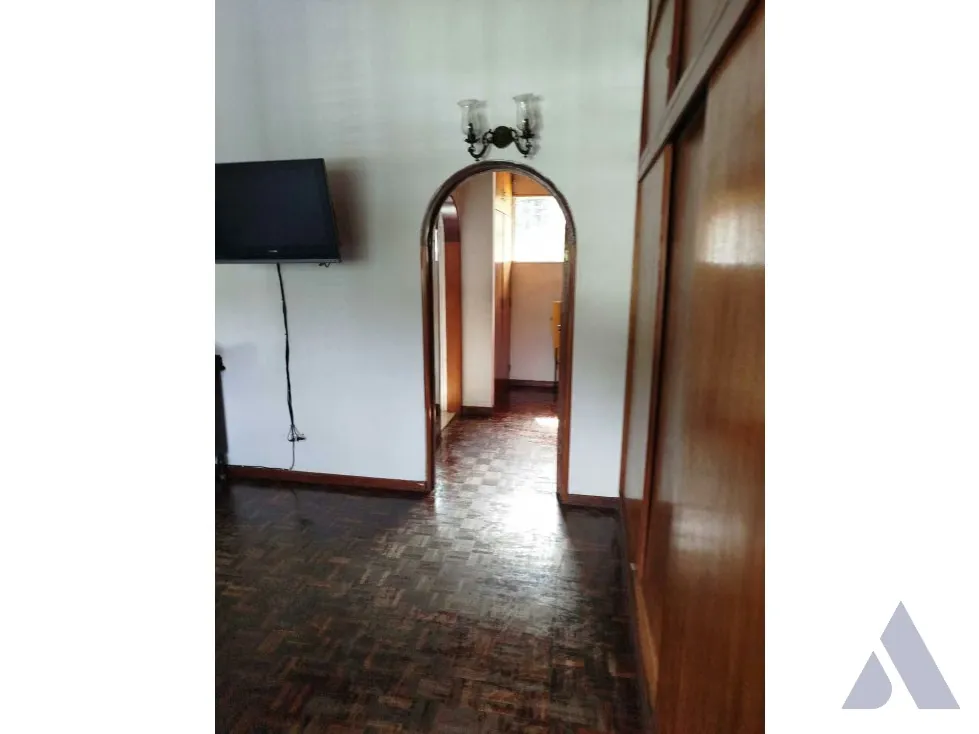 Vendo casa en calle cerrada 400m2 Macaracuay 2214 - 20