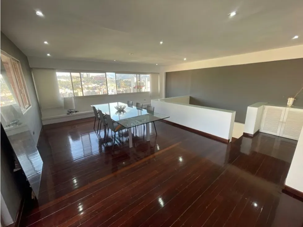 Alquiler PH 345m2 3h+s/4.5b/2p Clnas. de Valle Arriba 7389 - 4