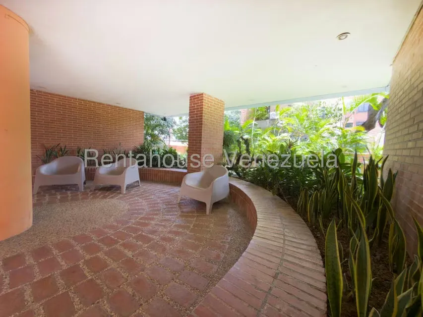 Apartamento (1 Nivel) en Alquiler en La Castellana, Distrito Metropolitano - 35