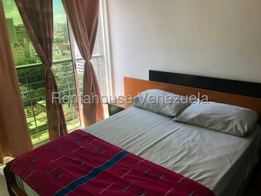 Apartamento (1 Nivel) en Alquiler en San Bernardino, Distrito Metropolitano - 12