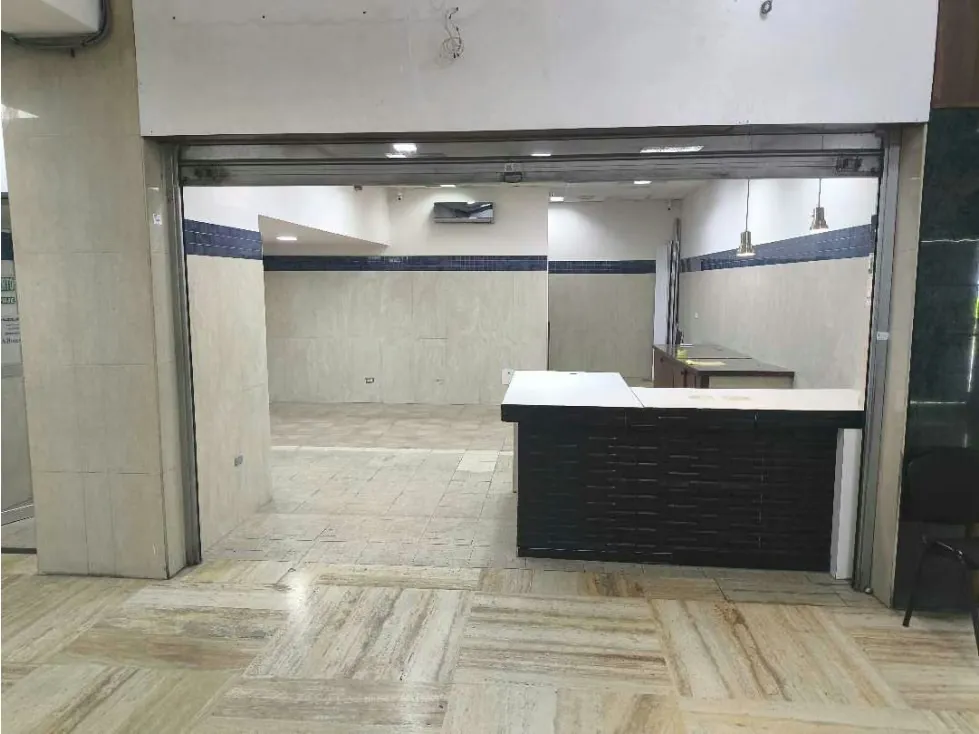 C. C. Concresa ALQUILO local 55m2 + 20m2 Mezz (mogo) - 4