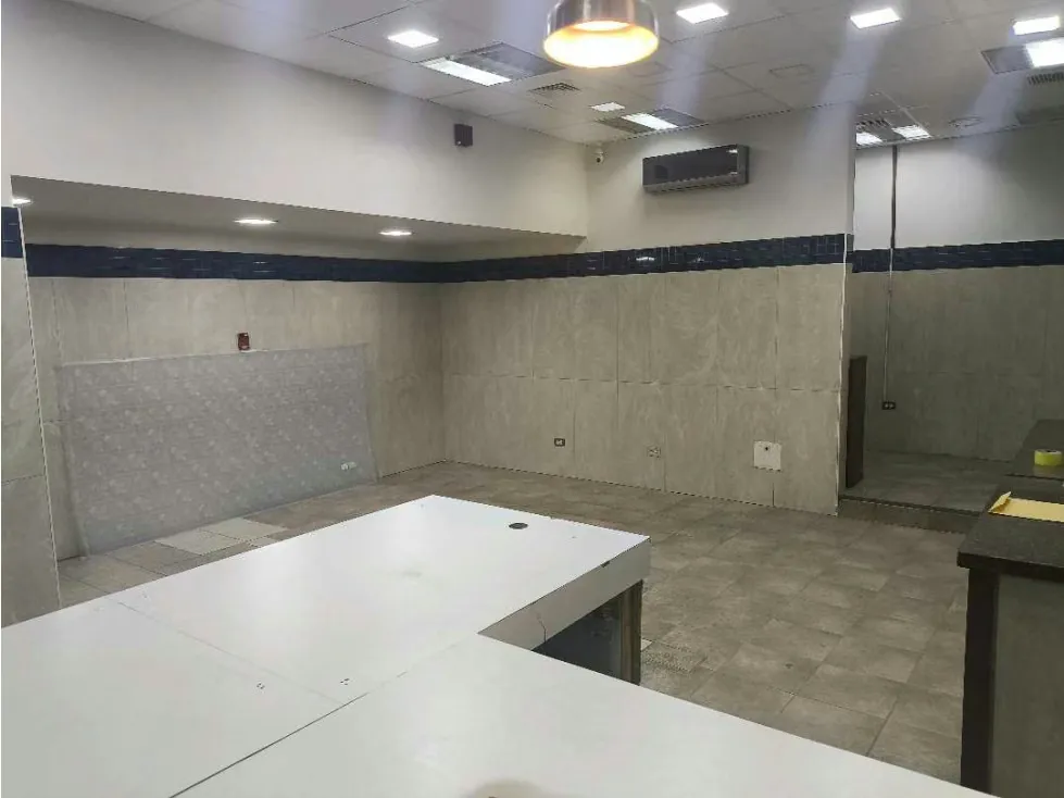 C. C. Concresa ALQUILO local 55m2 + 20m2 Mezz (mogo) - 6