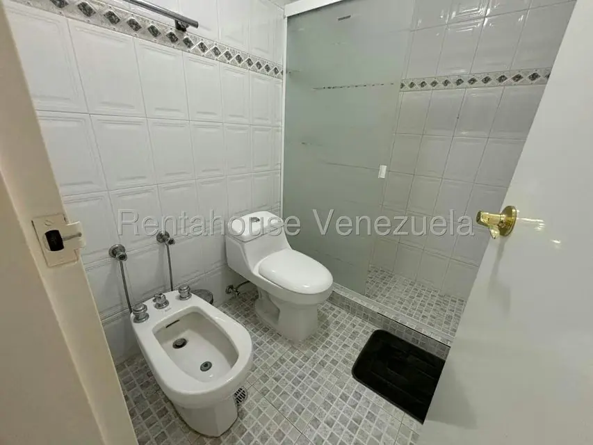 Apartamento (Duplex) en Venta en Los Naranjos del Cafetal, Distrito Metropolitano - 22