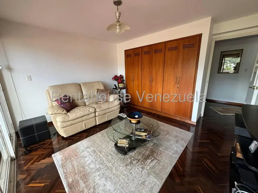 Apartamento (Duplex) en Venta en Los Naranjos del Cafetal, Distrito Metropolitano - 24