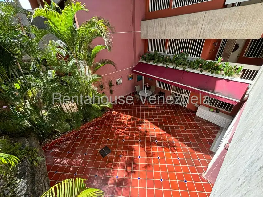 Apartamento (Duplex) en Venta en Los Naranjos del Cafetal, Distrito Metropolitano - 28