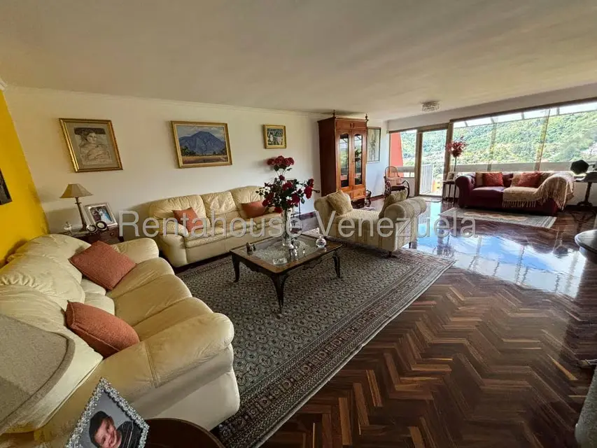 Apartamento (Duplex) en Venta en Los Naranjos del Cafetal, Distrito Metropolitano - 3