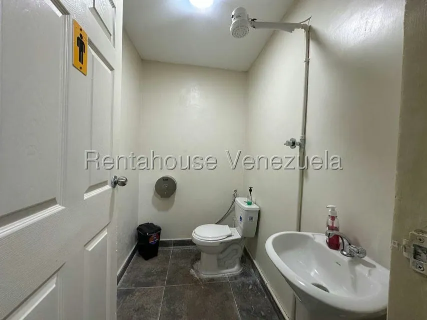 Local Comercial en Alquiler en Chacao, Distrito Metropolitano - 18