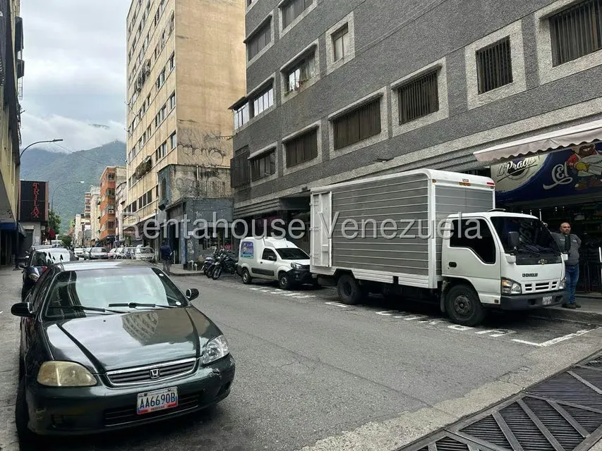 Local Comercial en Alquiler en Chacao, Distrito Metropolitano - 25