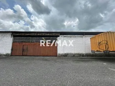 ¡EN VENTA ATRACTIVO GALPÓN ! - 3