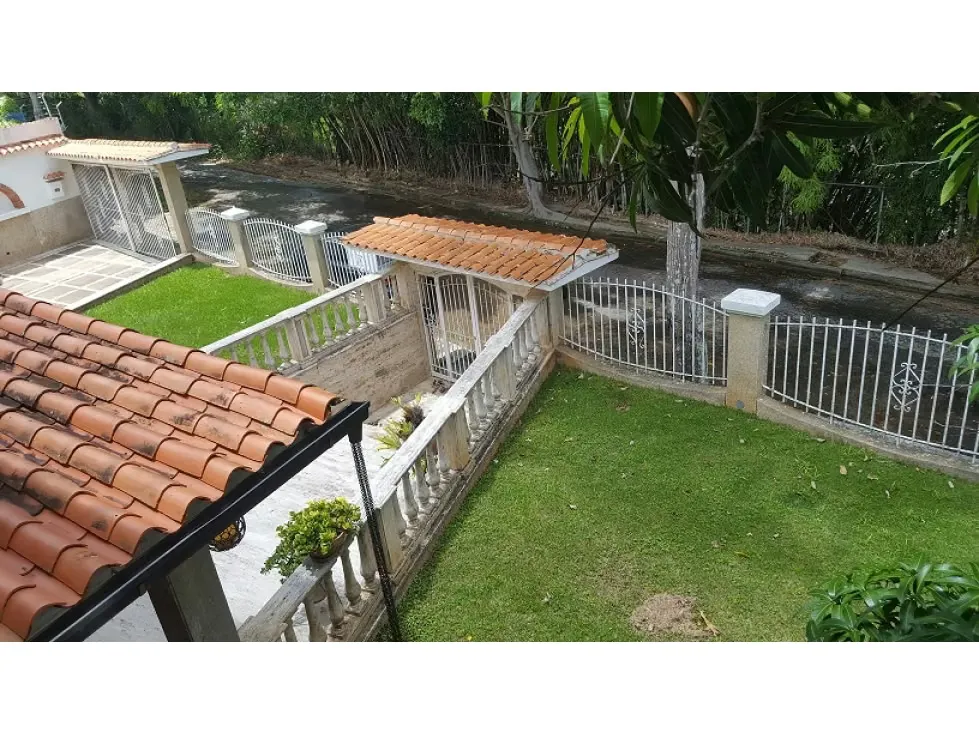CASA EN VENTA UBICADA EN LA URBANIZACIÓN SOROKAIMA - 2