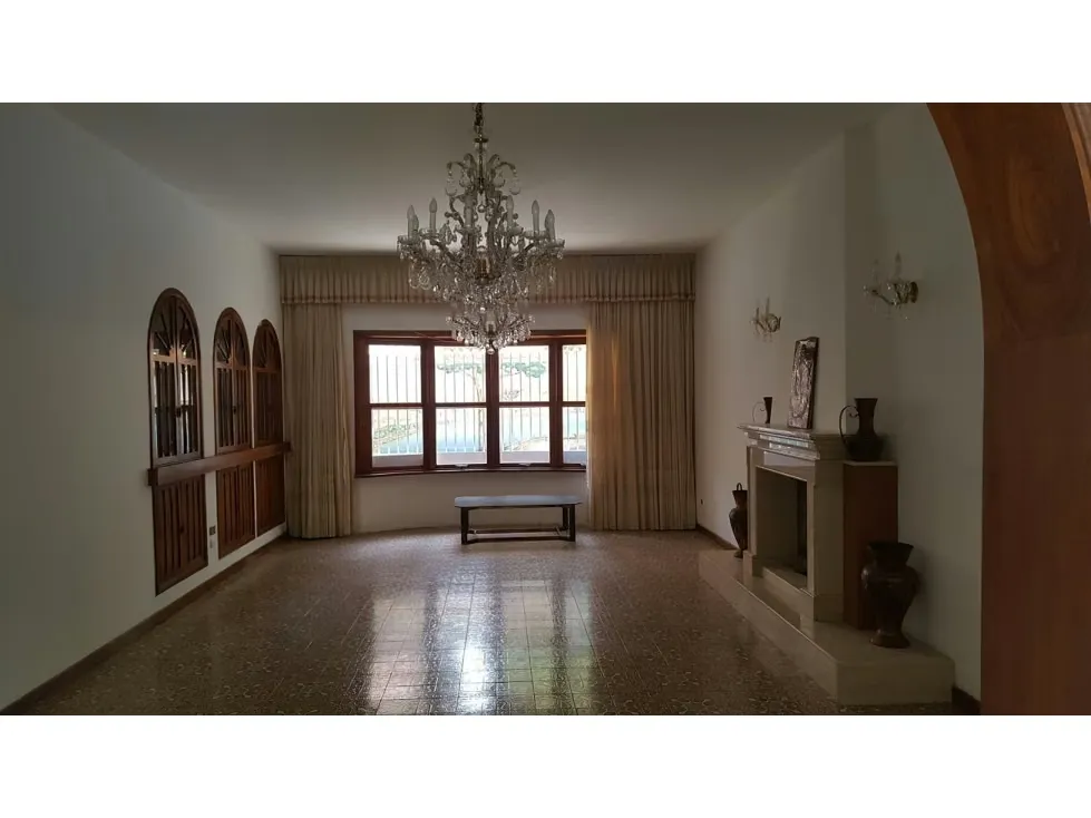 CASA EN VENTA UBICADA EN LA URBANIZACIÓN SOROKAIMA - 8