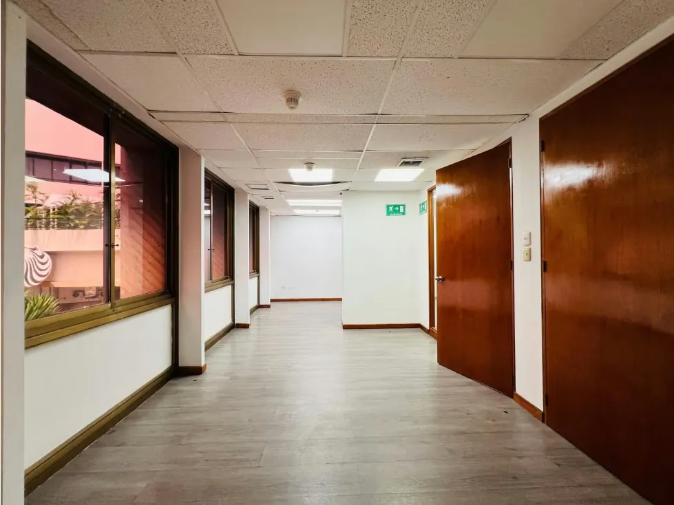 Se alquila Oficina 120m² Chuao - 8