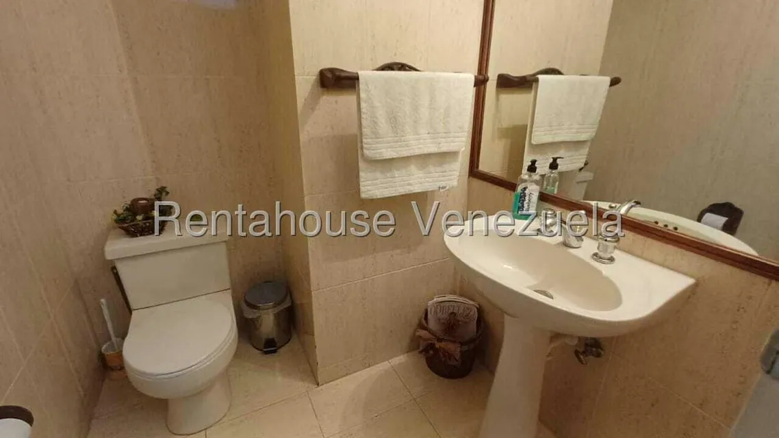 Apartamento (1 Nivel) en Venta en La Florida, Distrito Metropolitano - 14
