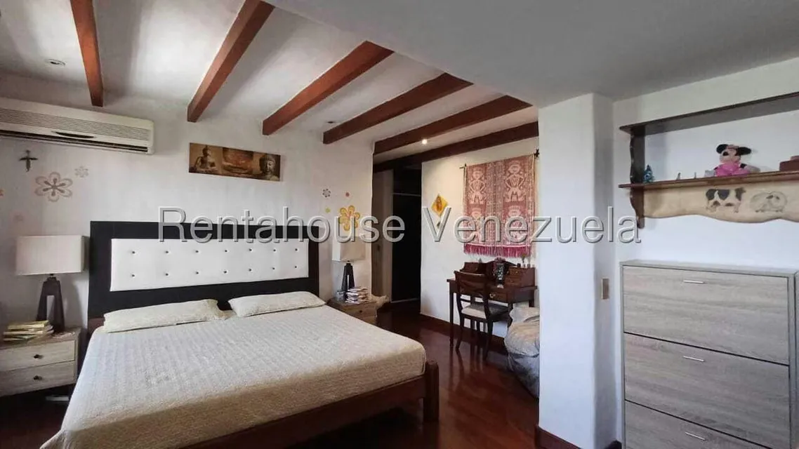 Apartamento (1 Nivel) en Venta en La Florida, Distrito Metropolitano - 19