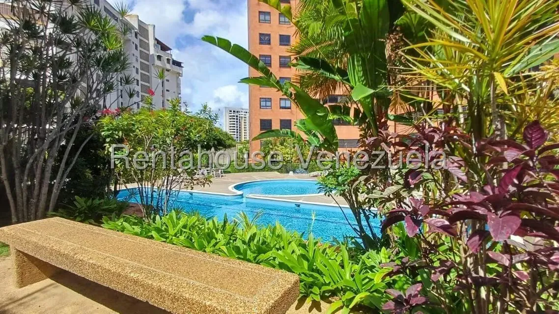 Apartamento (1 Nivel) en Venta en La Florida, Distrito Metropolitano - 30