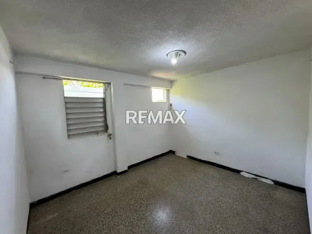 Apartamento en Venta 3er Piso, Urb Jorge Hernandez, Banco Obrero, Municipio Carirubana, Estado Falcon - 13