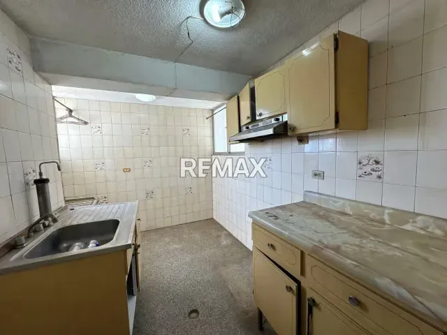 Apartamento en Venta 3er Piso, Urb Jorge Hernandez, Banco Obrero, Municipio Carirubana, Estado Falcon - 5