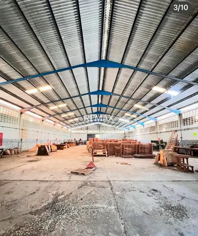¡MÁXIMO POTENCIAL INDUSTRIAL Y SEGURIDAD! SE VENDE GALPÓN DE 4735 m² EN LA AV. PRINCIPAL DE GÜERITO, TURMERO - 2