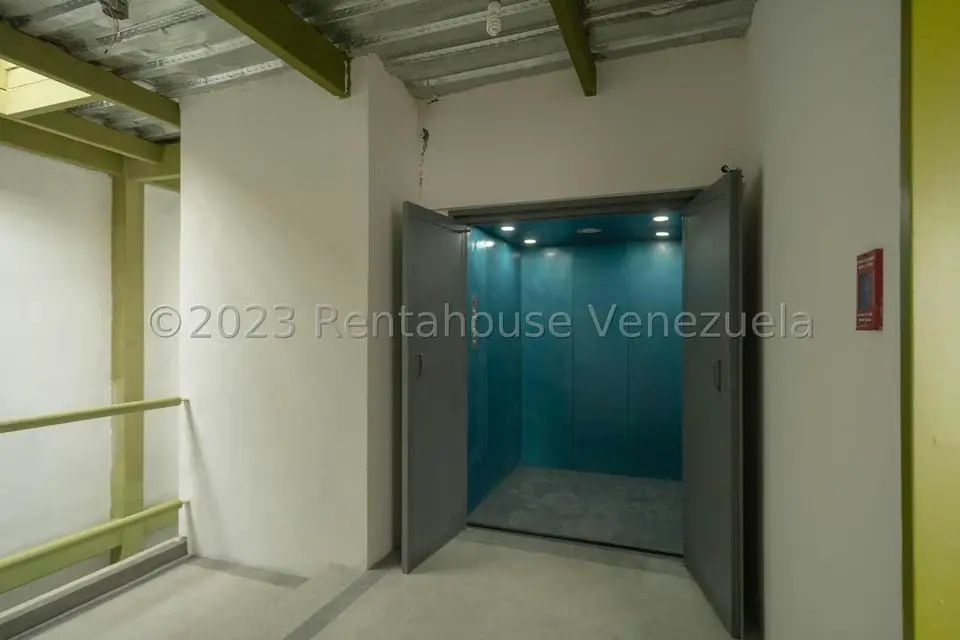 Local Comercial en Venta en La Florida, Distrito Metropolitano - 14
