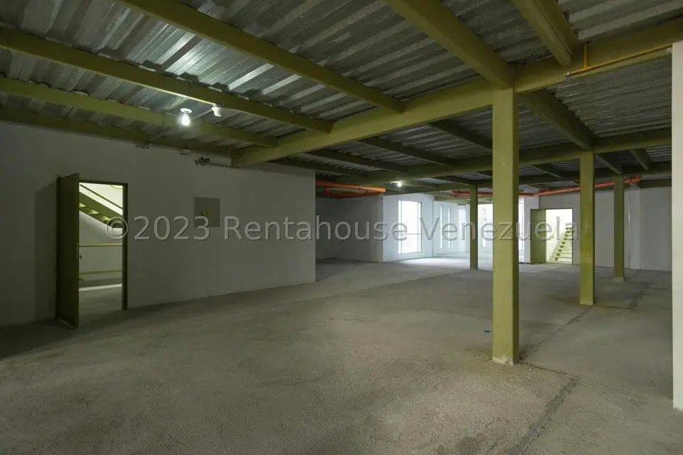 Local Comercial en Venta en La Florida, Distrito Metropolitano - 32