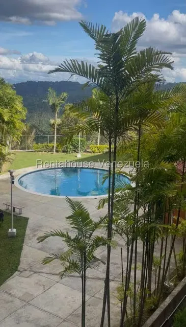 Apartamento (1 Nivel) en Venta en Miravila, Distrito Metropolitano - 2