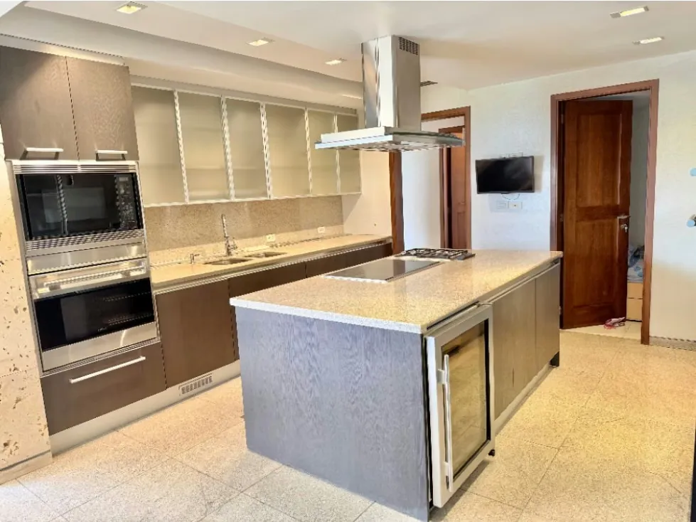 Se alquila apto 185 m2 3h+s/3.5b+s/2p Colinas de Valle Arriba - 6