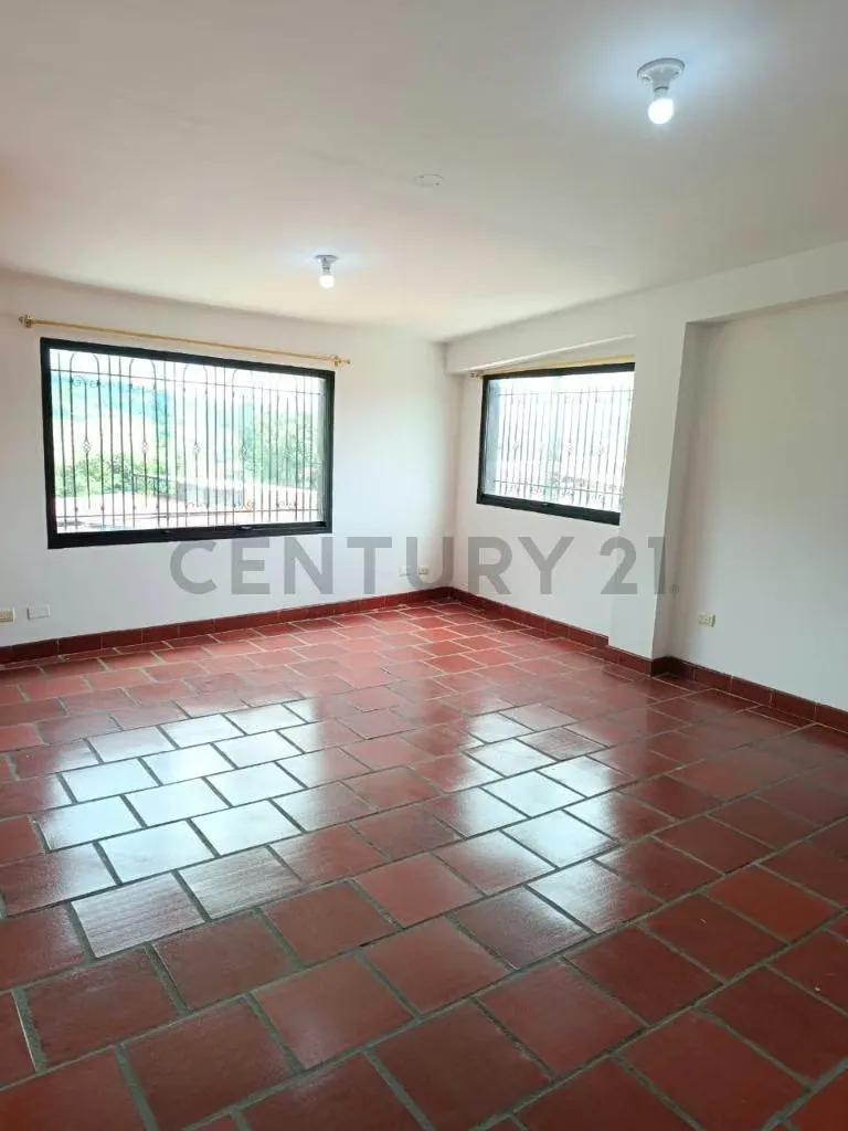 Apartamento en alquiler Tariba - 2