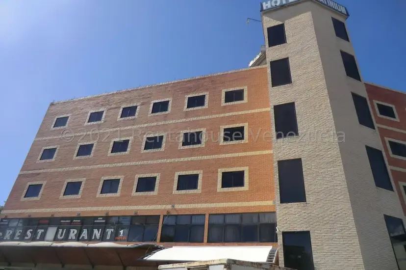 Comercial (Edificio) en Venta en Guatire, Miranda