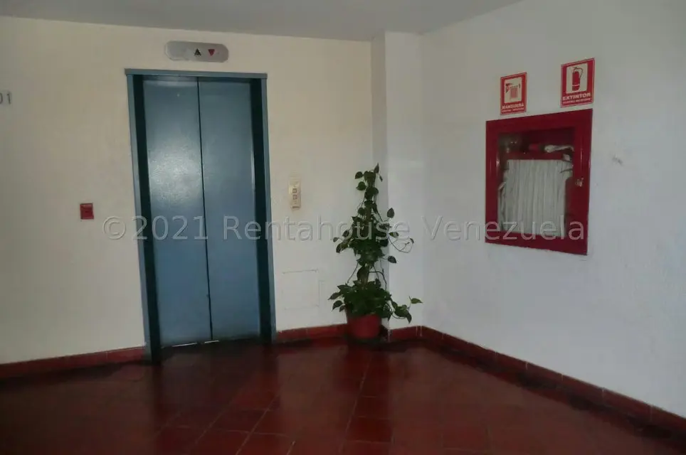 Comercial (Edificio) en Venta en Guatire, Miranda - 11