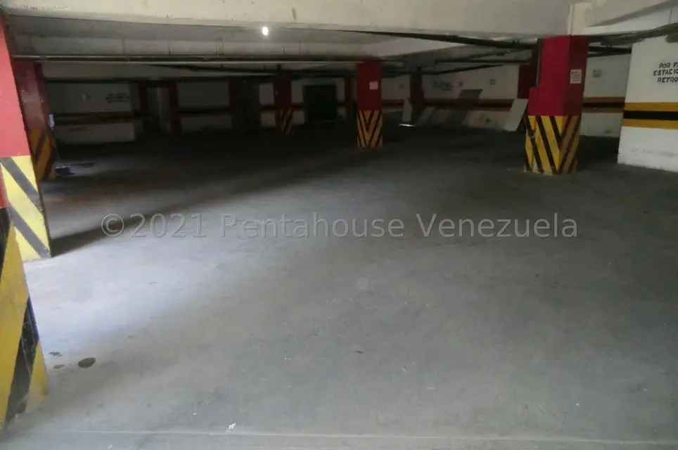 Comercial (Edificio) en Venta en Guatire, Miranda - 27